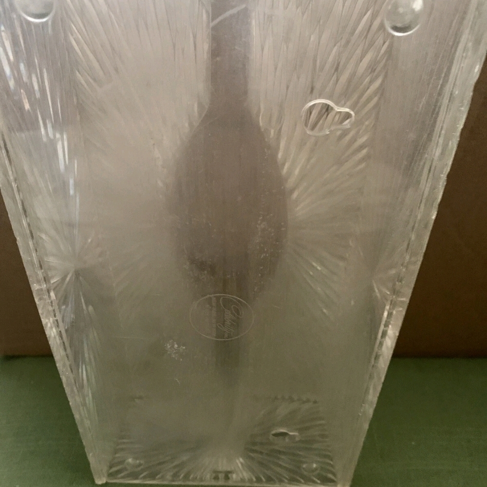 Vintage Lucite Acrylic Tissue Box Cover - Clear - Picture 4 of 4